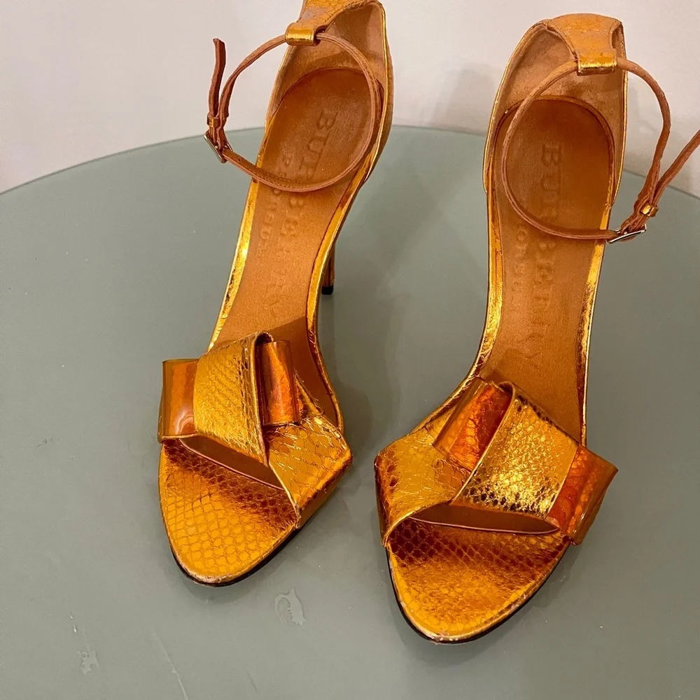 Authentic neon orange Burberry heeled sandals - Picture 2 of 5